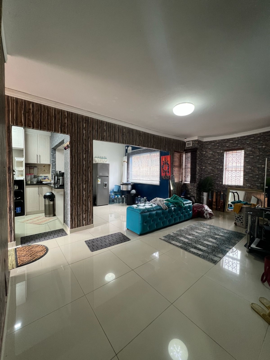 2 Bedroom Property for Sale in Tongaat KwaZulu-Natal