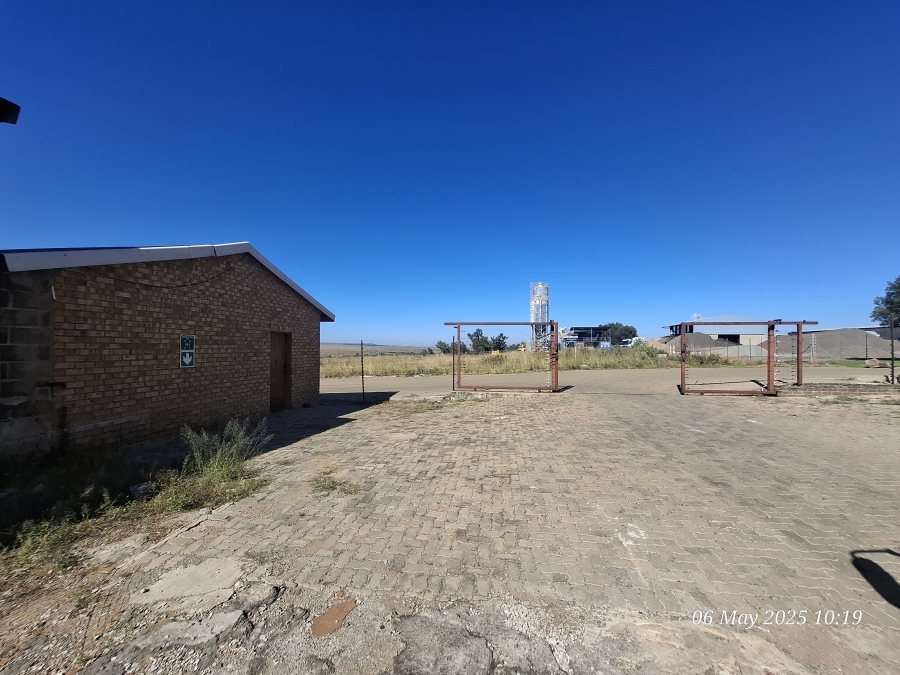 To Let commercial Property for Rent in Riverside KwaZulu-Natal