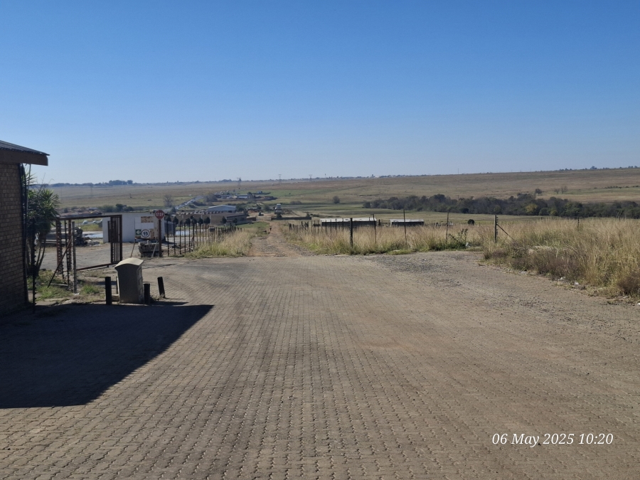 To Let commercial Property for Rent in Riverside KwaZulu-Natal