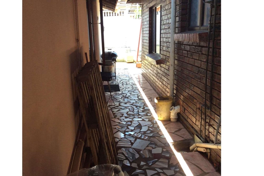 5 Bedroom Property for Sale in Sydenham KwaZulu-Natal