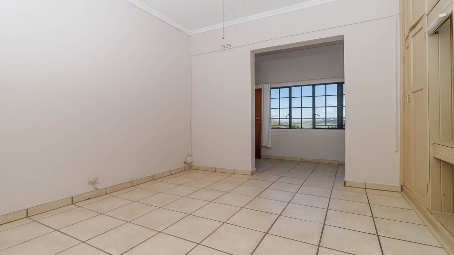6 Bedroom Property for Sale in Monteseel KwaZulu-Natal