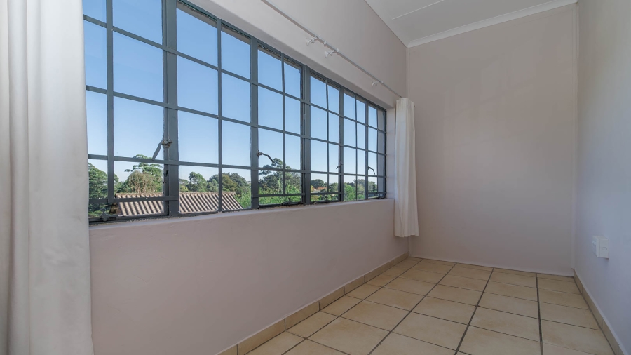 6 Bedroom Property for Sale in Monteseel KwaZulu-Natal