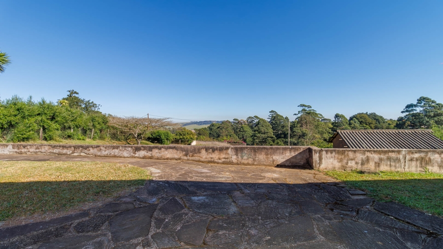 6 Bedroom Property for Sale in Monteseel KwaZulu-Natal