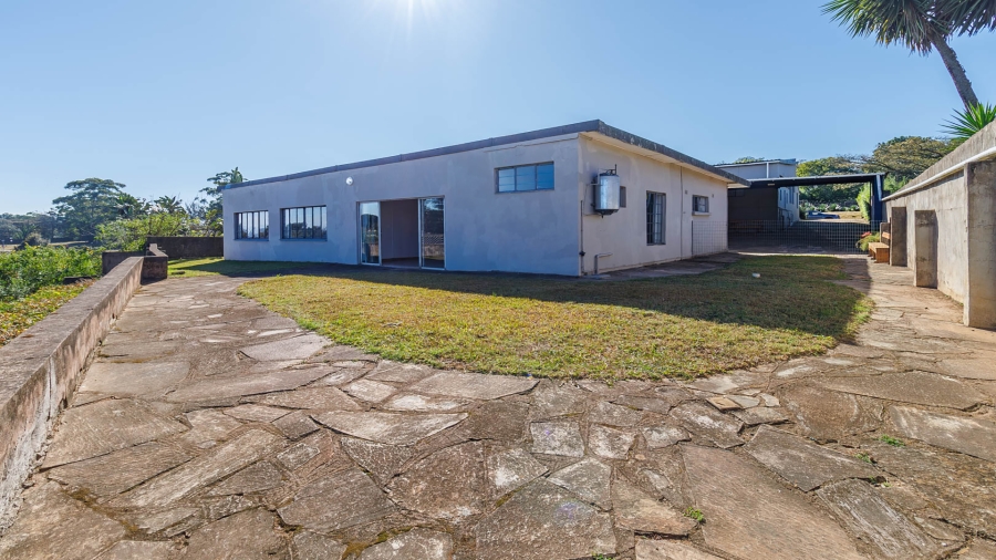 6 Bedroom Property for Sale in Monteseel KwaZulu-Natal