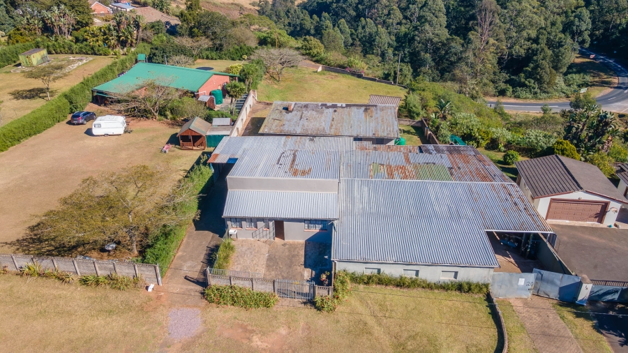 6 Bedroom Property for Sale in Monteseel KwaZulu-Natal
