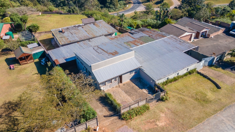 6 Bedroom Property for Sale in Monteseel KwaZulu-Natal
