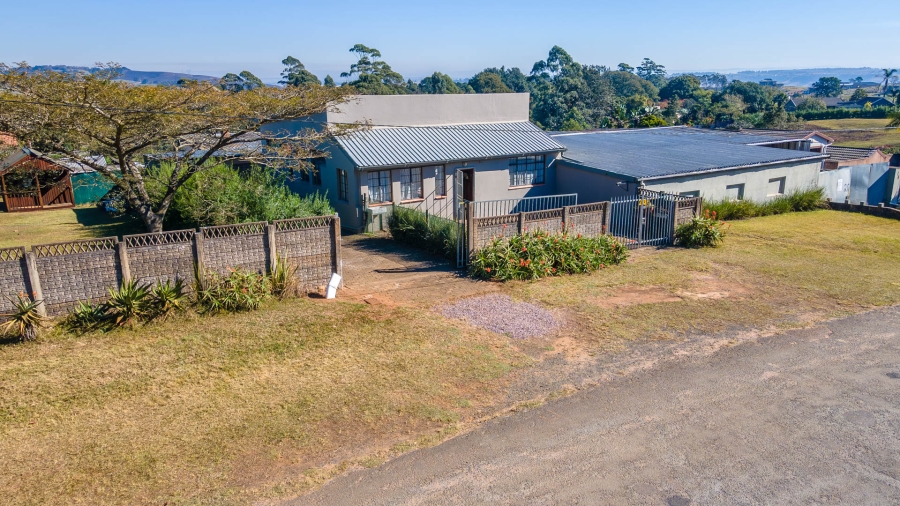 6 Bedroom Property for Sale in Monteseel KwaZulu-Natal