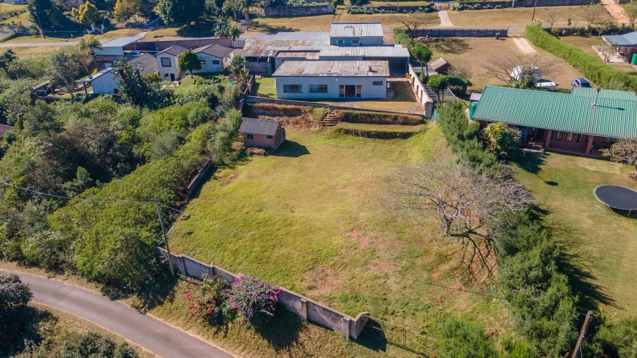 6 Bedroom Property for Sale in Monteseel KwaZulu-Natal