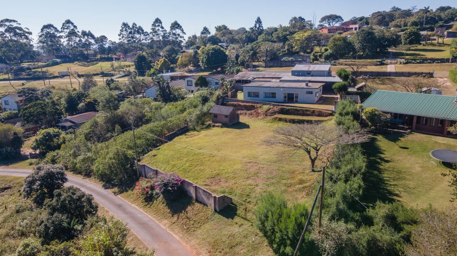 6 Bedroom Property for Sale in Monteseel KwaZulu-Natal