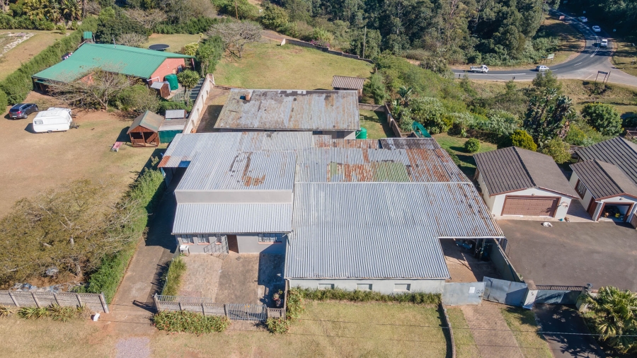 6 Bedroom Property for Sale in Monteseel KwaZulu-Natal