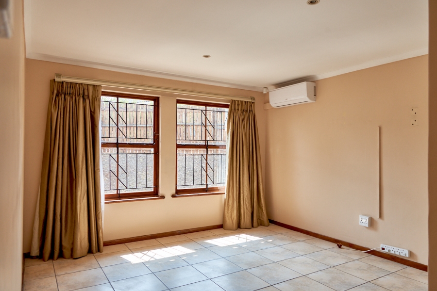 3 Bedroom Property for Sale in Hayfields KwaZulu-Natal