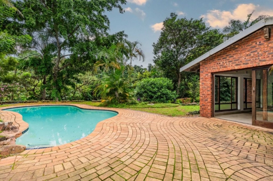 4 Bedroom Property for Sale in Rouken Glen KwaZulu-Natal