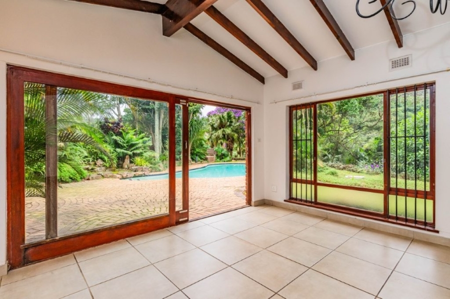 4 Bedroom Property for Sale in Rouken Glen KwaZulu-Natal