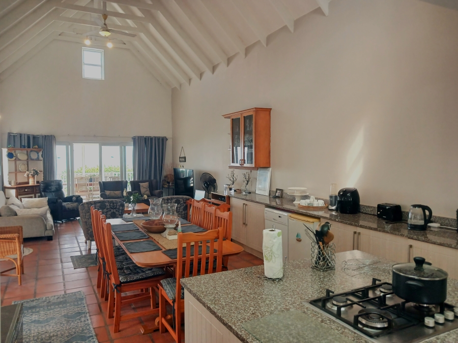 5 Bedroom Property for Sale in Prince