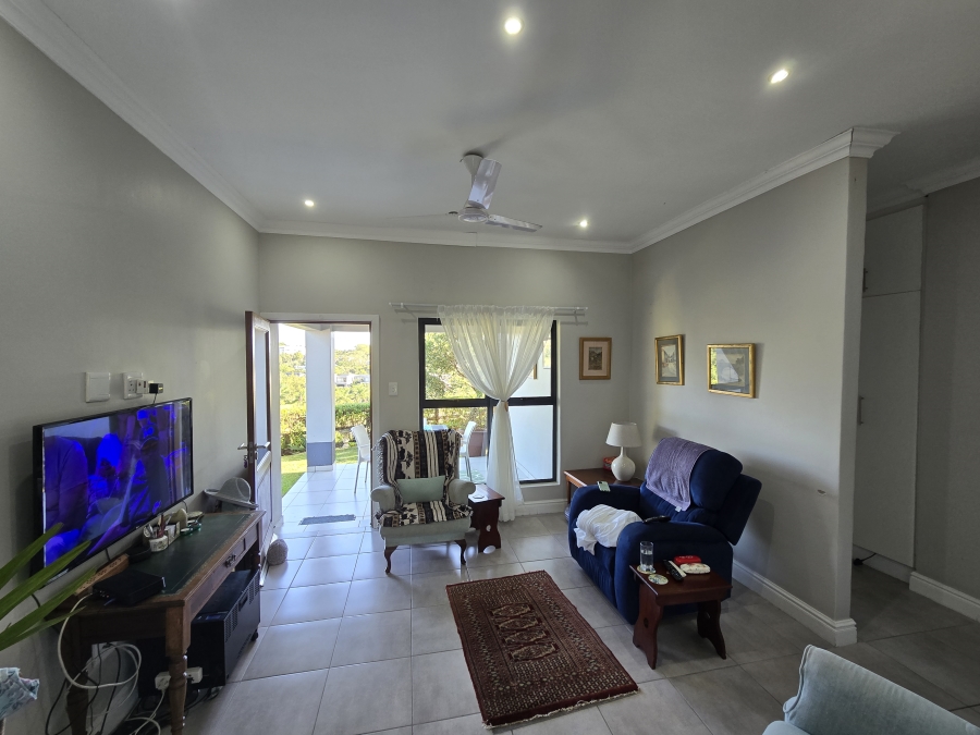 To Let 2 Bedroom Property for Rent in Palm Lakes Estate KwaZulu-Natal