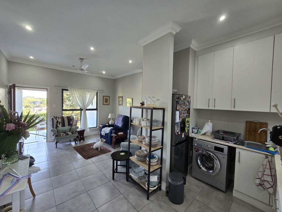 To Let 2 Bedroom Property for Rent in Palm Lakes Estate KwaZulu-Natal