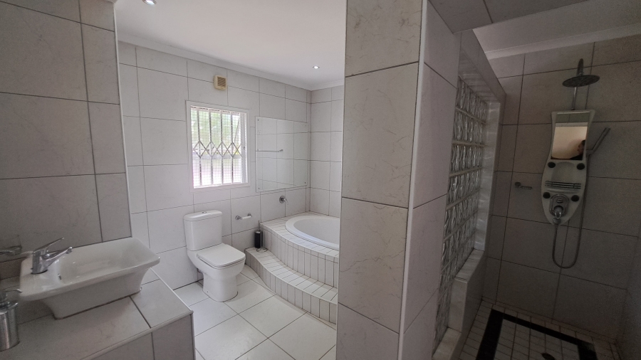 4 Bedroom Property for Sale in Birdswood KwaZulu-Natal