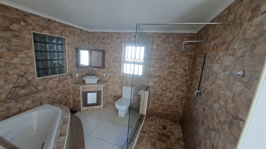 4 Bedroom Property for Sale in Birdswood KwaZulu-Natal