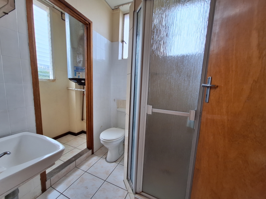 2 Bedroom Property for Sale in Essenwood KwaZulu-Natal