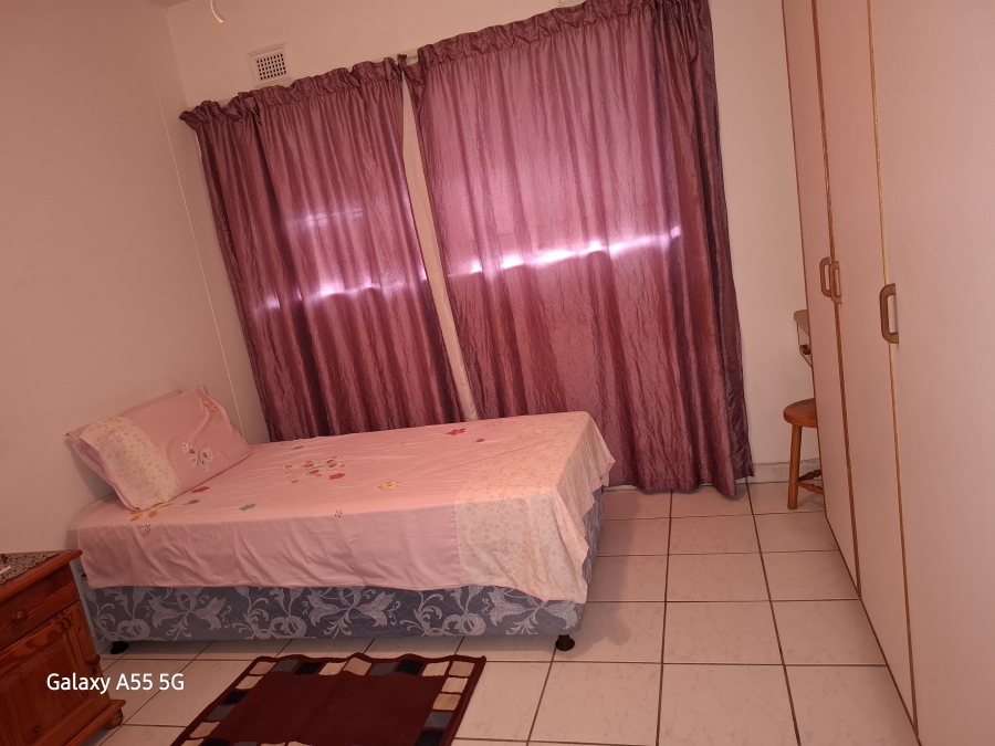 2 Bedroom Property for Sale in Manaba Beach KwaZulu-Natal