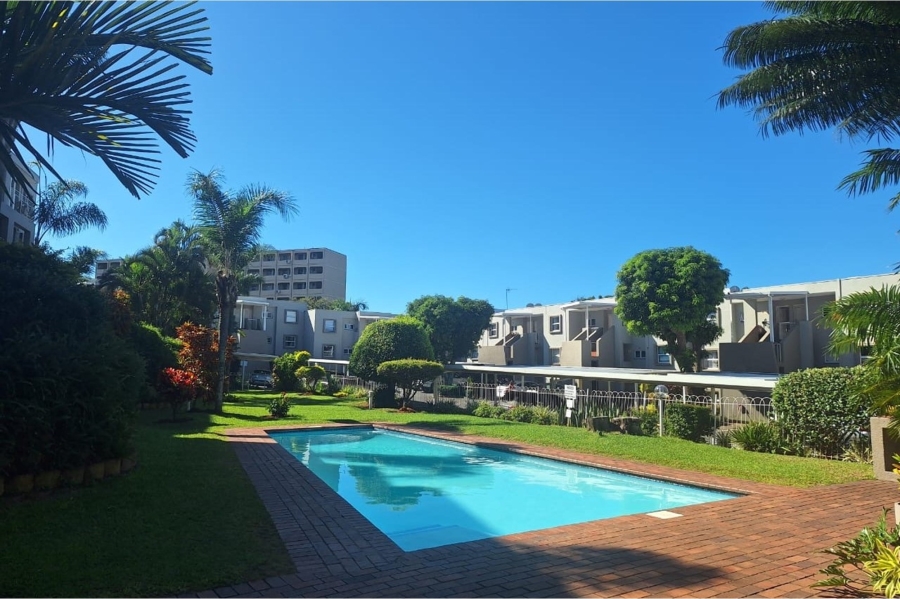 To Let 2 Bedroom Property for Rent in Essenwood KwaZulu-Natal