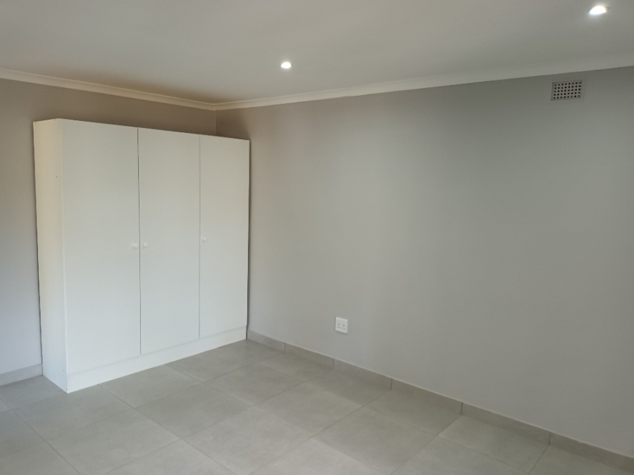 To Let 1 Bedroom Property for Rent in Waterfall KwaZulu-Natal