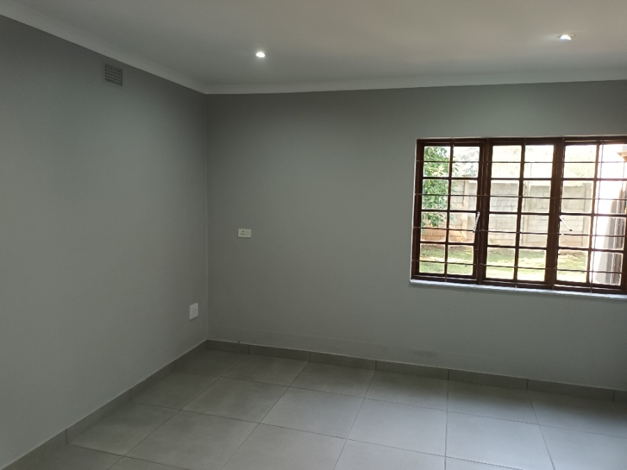 To Let 1 Bedroom Property for Rent in Waterfall KwaZulu-Natal