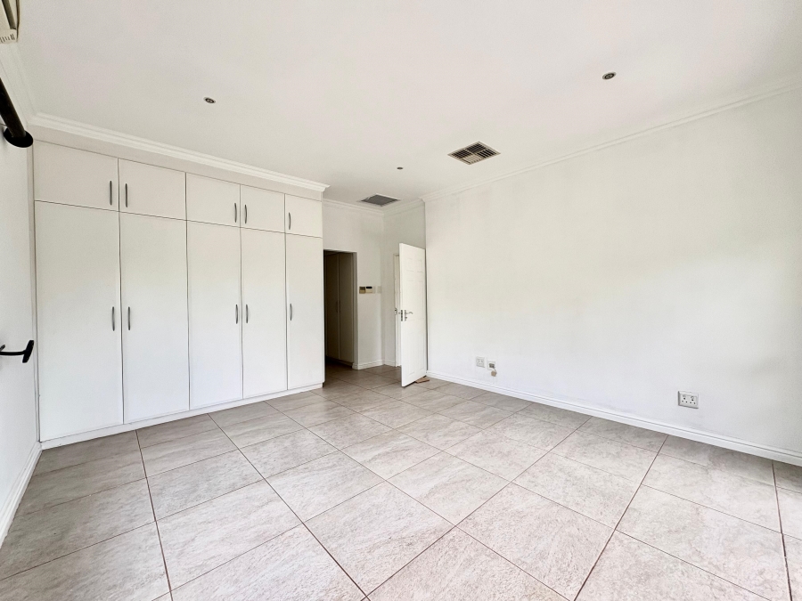 To Let 4 Bedroom Property for Rent in Ballito Central KwaZulu-Natal