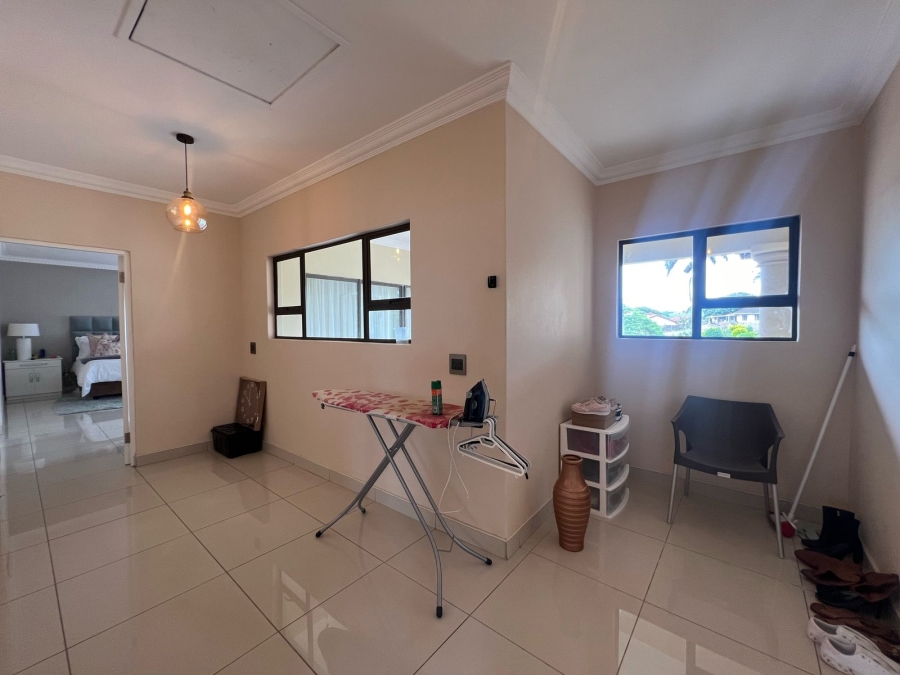 4 Bedroom Property for Sale in Gandhinagar KwaZulu-Natal