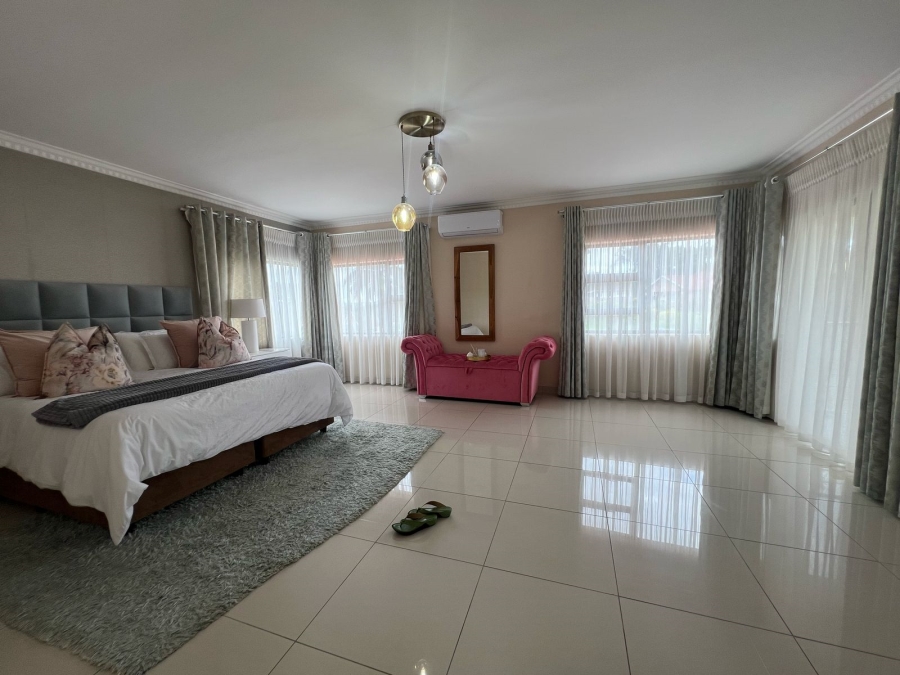 4 Bedroom Property for Sale in Gandhinagar KwaZulu-Natal