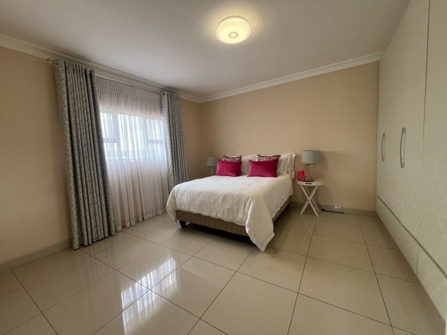 4 Bedroom Property for Sale in Gandhinagar KwaZulu-Natal