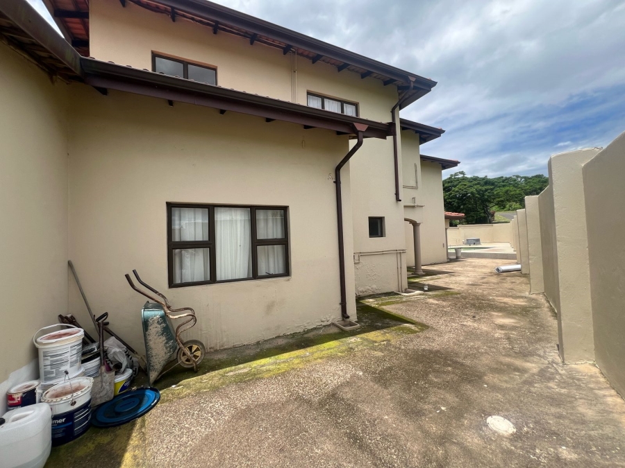 4 Bedroom Property for Sale in Gandhinagar KwaZulu-Natal