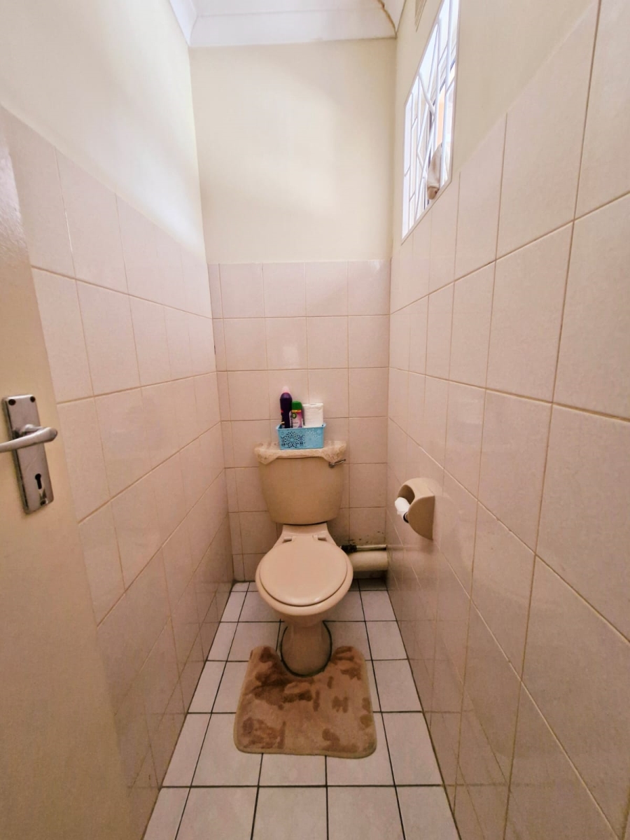4 Bedroom Property for Sale in Dawncrest KwaZulu-Natal