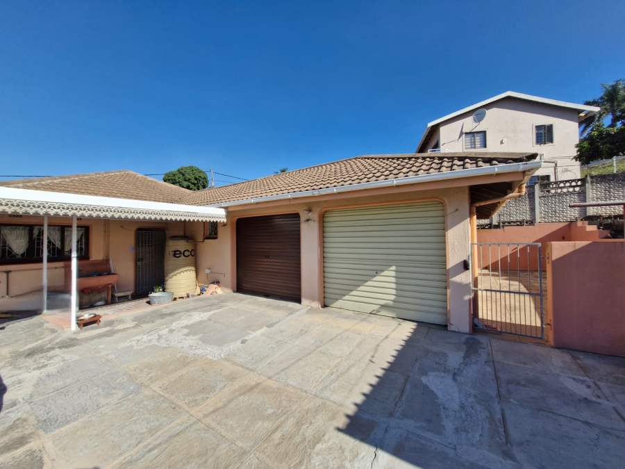 4 Bedroom Property for Sale in Dawncrest KwaZulu-Natal