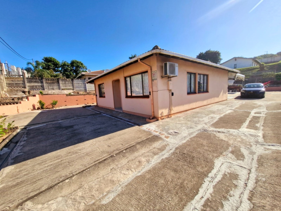 4 Bedroom Property for Sale in Dawncrest KwaZulu-Natal