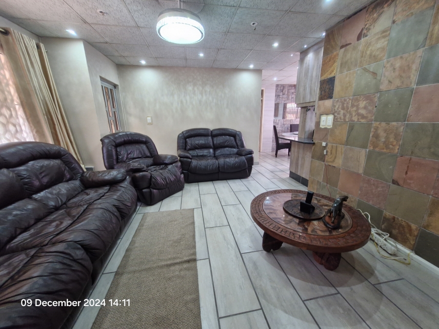 To Let 4 Bedroom Property for Rent in Moseley Park KwaZulu-Natal
