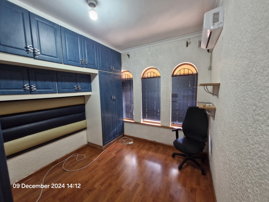 To Let 4 Bedroom Property for Rent in Moseley Park KwaZulu-Natal