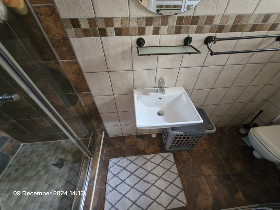 To Let 4 Bedroom Property for Rent in Moseley Park KwaZulu-Natal
