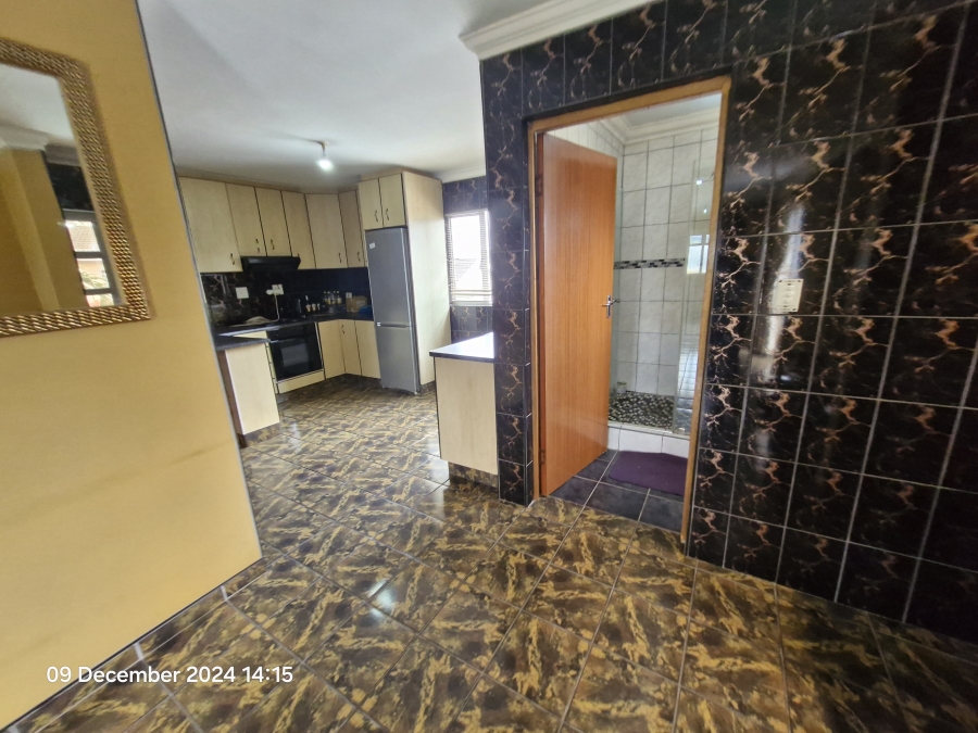 To Let 4 Bedroom Property for Rent in Moseley Park KwaZulu-Natal