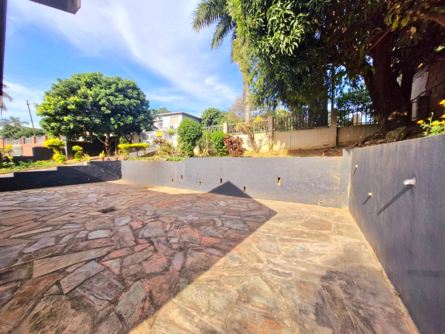 3 Bedroom Property for Sale in Brindhaven KwaZulu-Natal