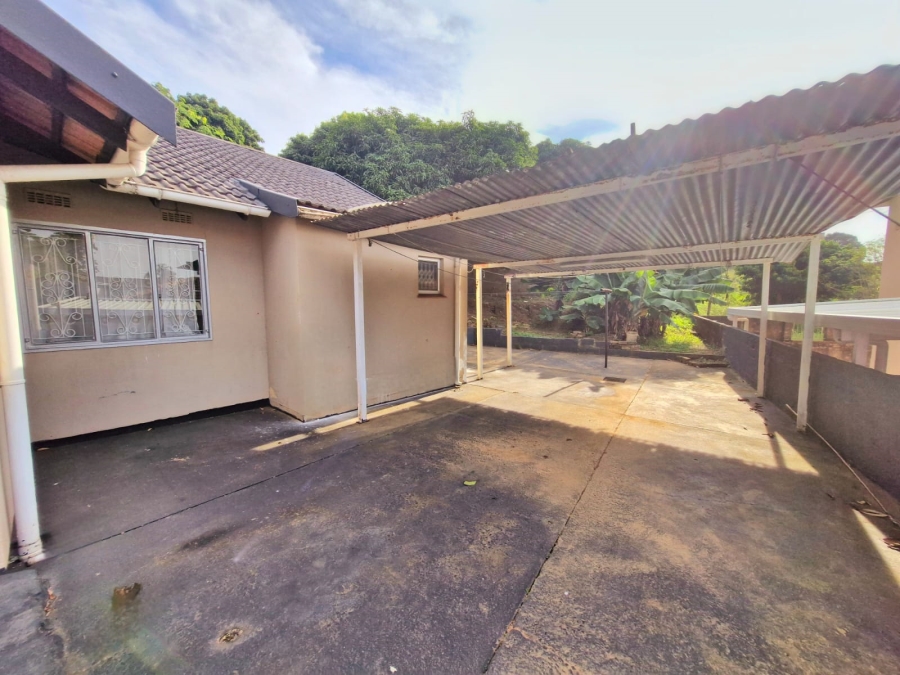 3 Bedroom Property for Sale in Brindhaven KwaZulu-Natal