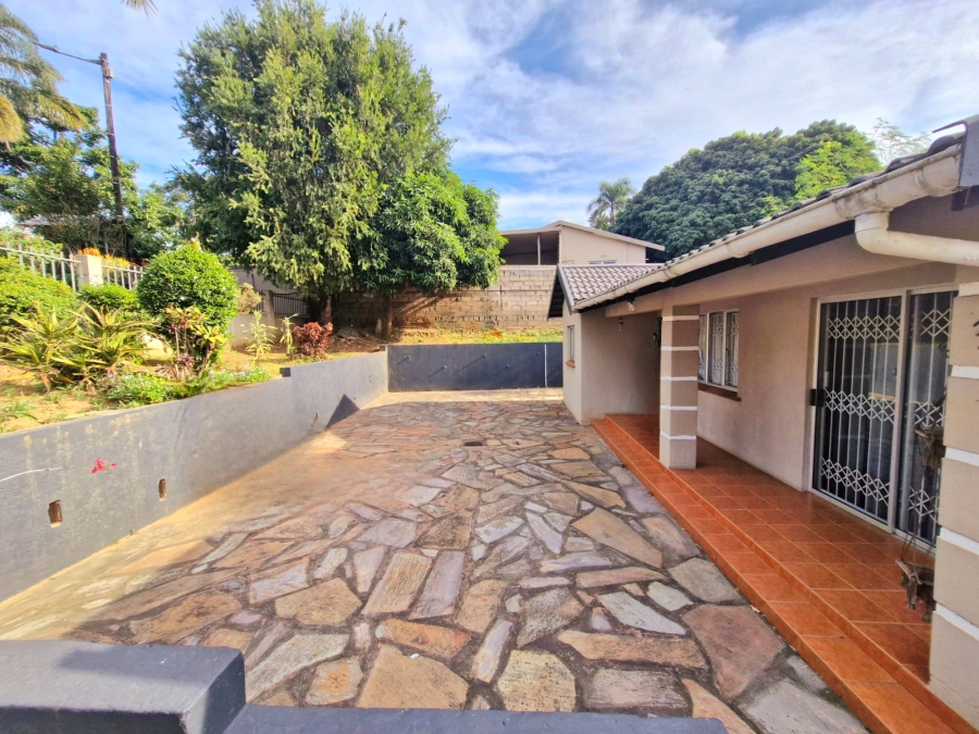 3 Bedroom Property for Sale in Brindhaven KwaZulu-Natal
