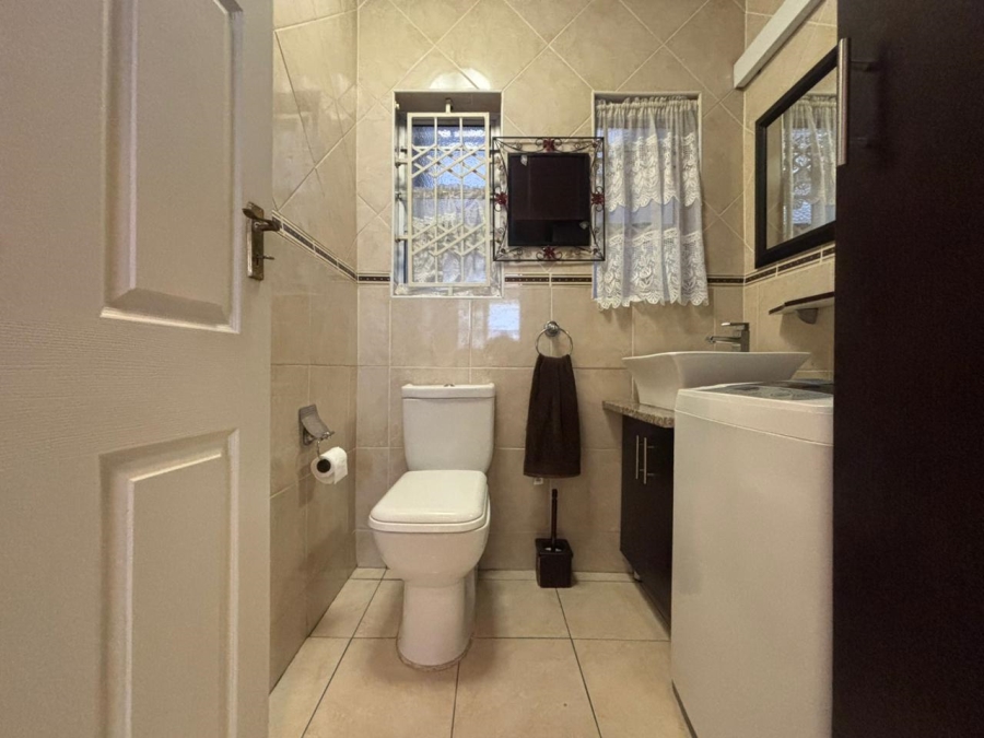 2 Bedroom Property for Sale in North Beach KwaZulu-Natal