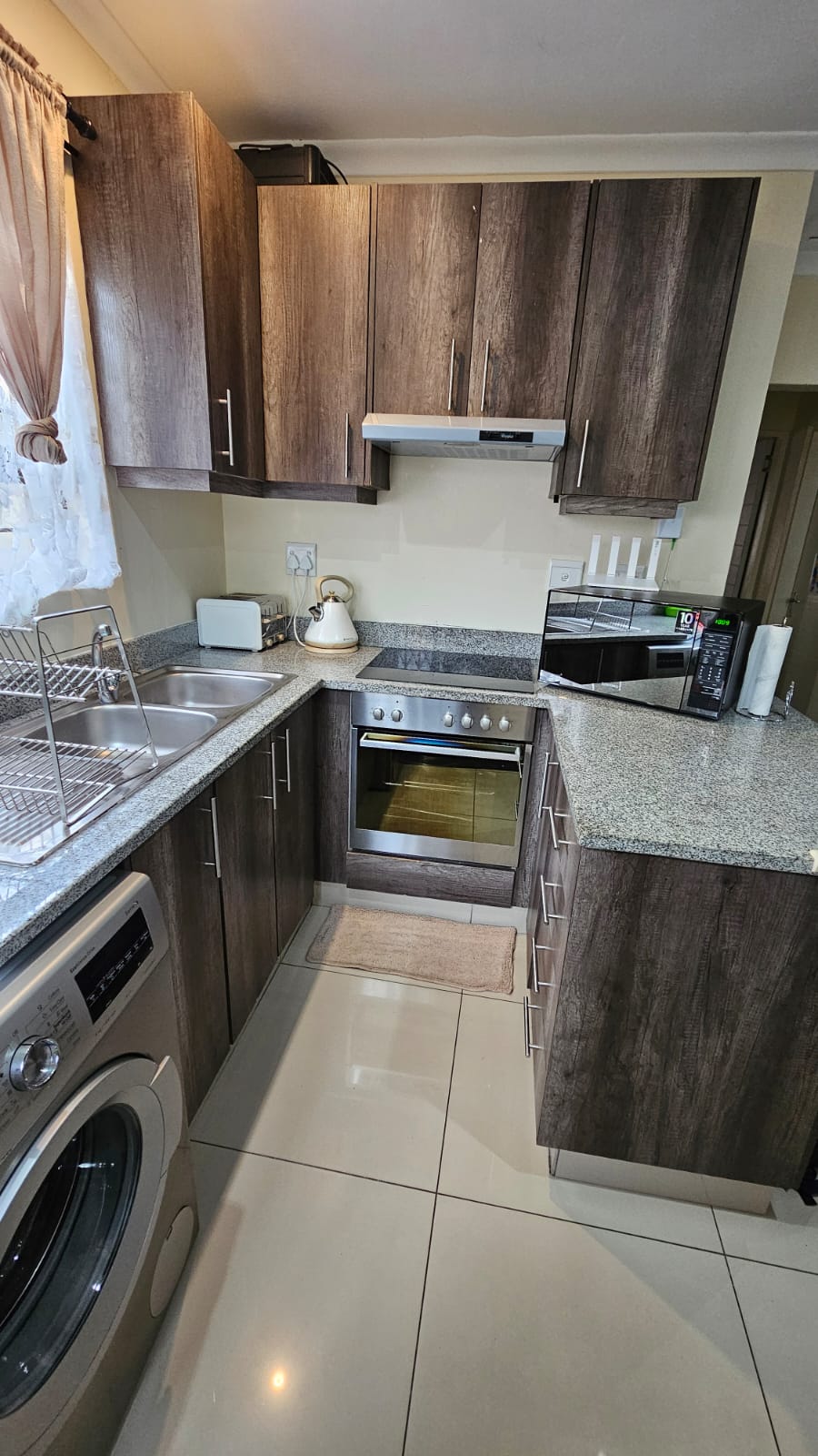 To Let 2 Bedroom Property for Rent in Bluff KwaZulu-Natal