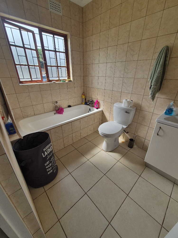 To Let 2 Bedroom Property for Rent in Shelly Beach KwaZulu-Natal