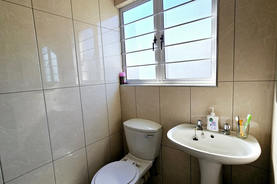 3 Bedroom Property for Sale in Somerset Park KwaZulu-Natal