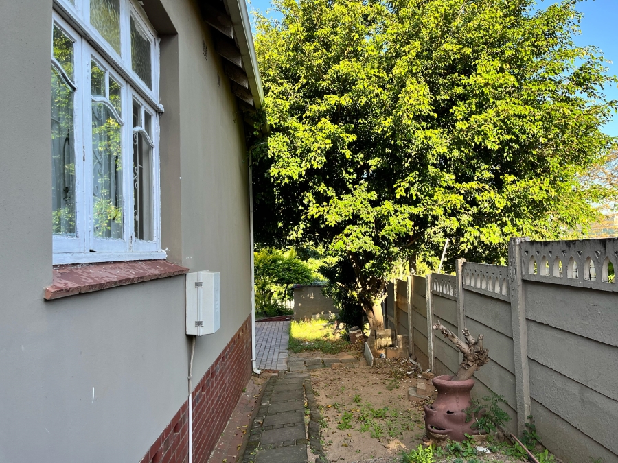6 Bedroom Property for Sale in Umbilo KwaZulu-Natal