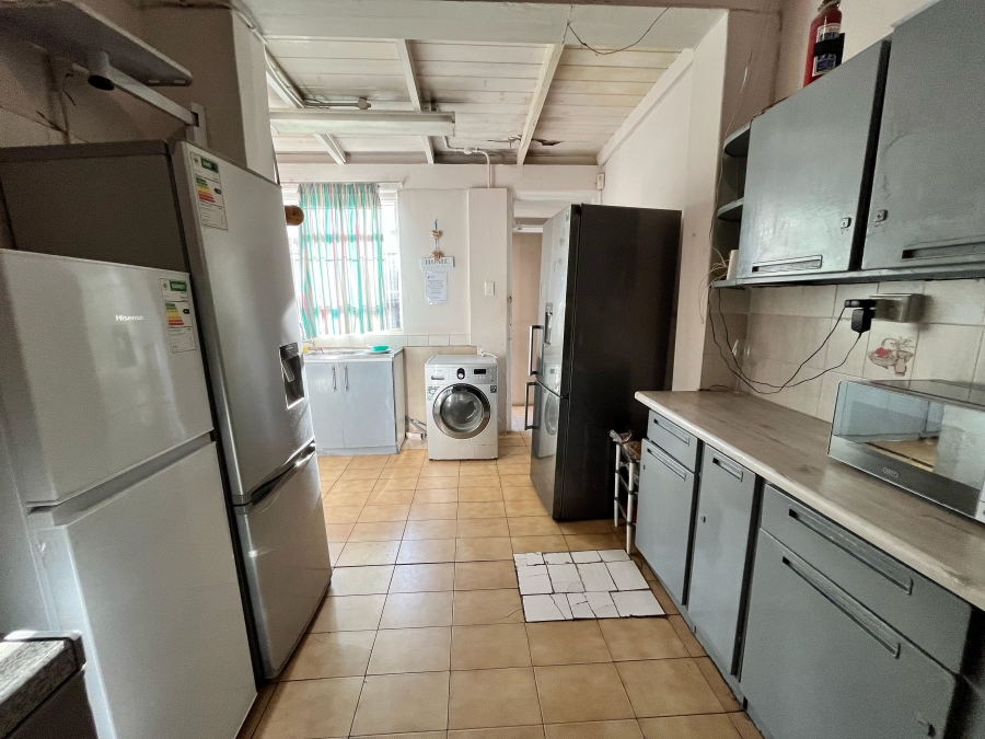 6 Bedroom Property for Sale in Umbilo KwaZulu-Natal