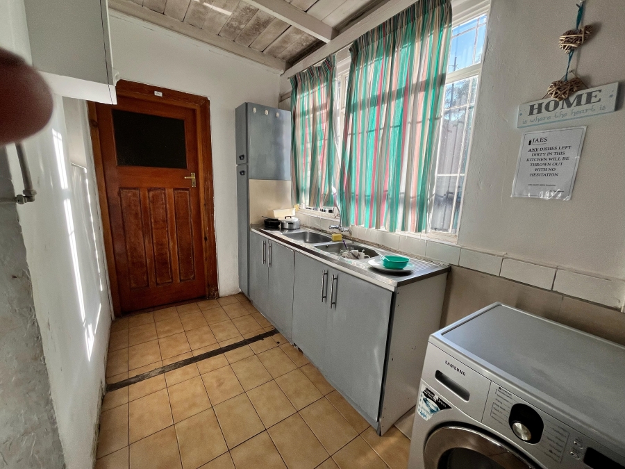 6 Bedroom Property for Sale in Umbilo KwaZulu-Natal
