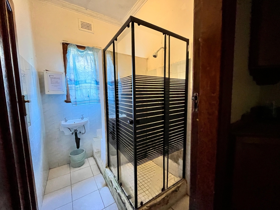6 Bedroom Property for Sale in Umbilo KwaZulu-Natal